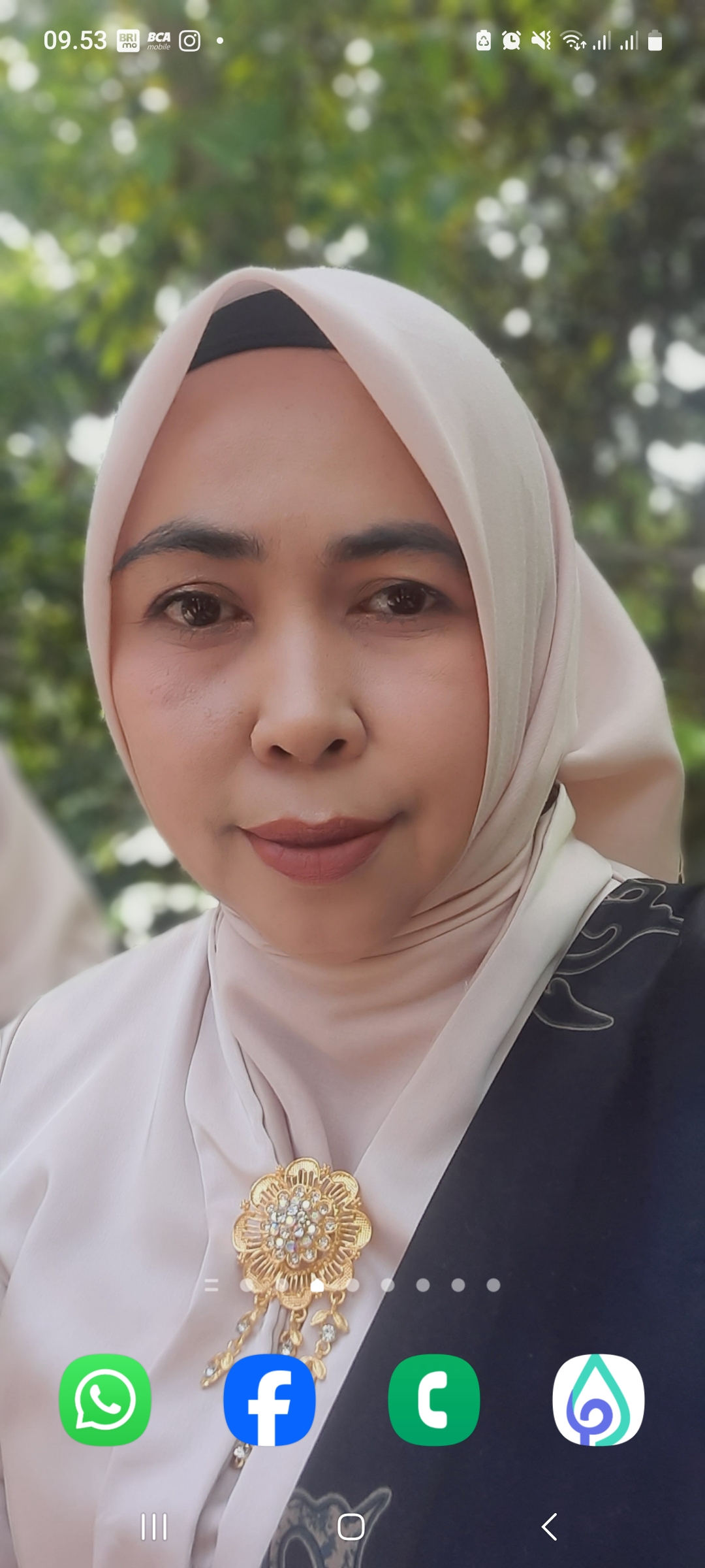 Elvia Sari, S.Pd., S.S.